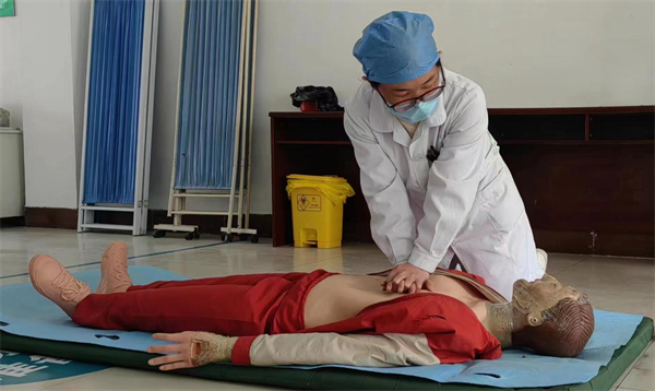 1681093871802044165.png 图片2.png